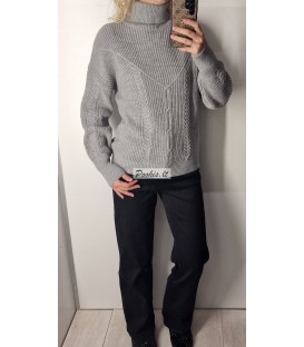 Megztinis aukštu kaklu su vilna