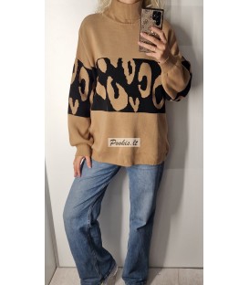 Megztinis aukštu kaklu su vilna